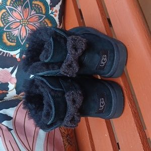 Ugg short black fleece boots with bows
